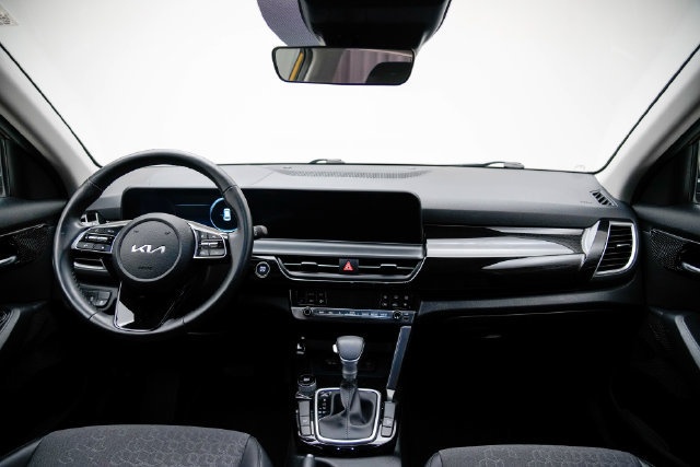 Used 2024 Kia Seltos S FWD image 27