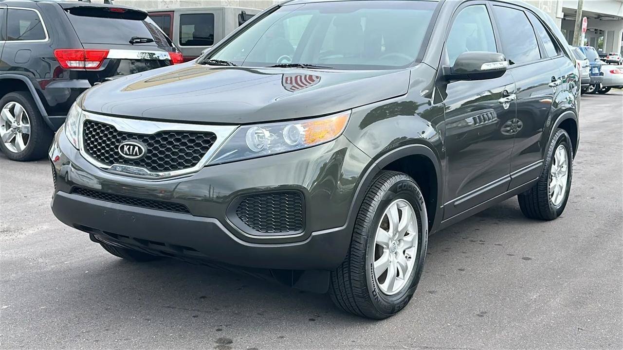 Used 2012 Kia Sorento FWD image 3