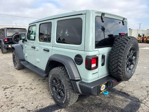Used 2023 Jeep Wrangler Unlimited w/ Sun & Screen Package AWD/4WD image 7