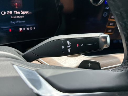 Used 2025 Chevrolet Tahoe High Country image 20