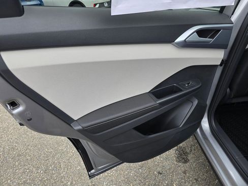New 2026 Volkswagen Taos SE AWD/4WD image 35