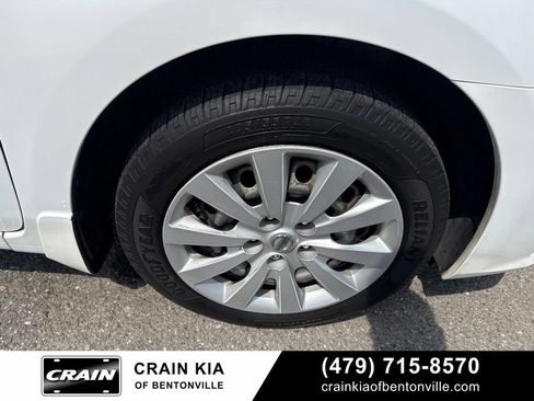 Used 2017 Nissan Sentra SV FWD image 6