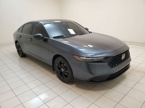 Certified 2025 Honda Accord SE image 25