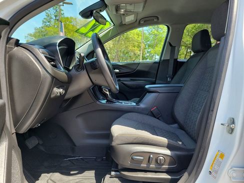 Used 2022 Chevrolet Equinox LT FWD image 22