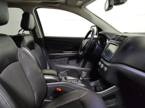 Used 2020 Dodge Journey Crossroad FWD image 21