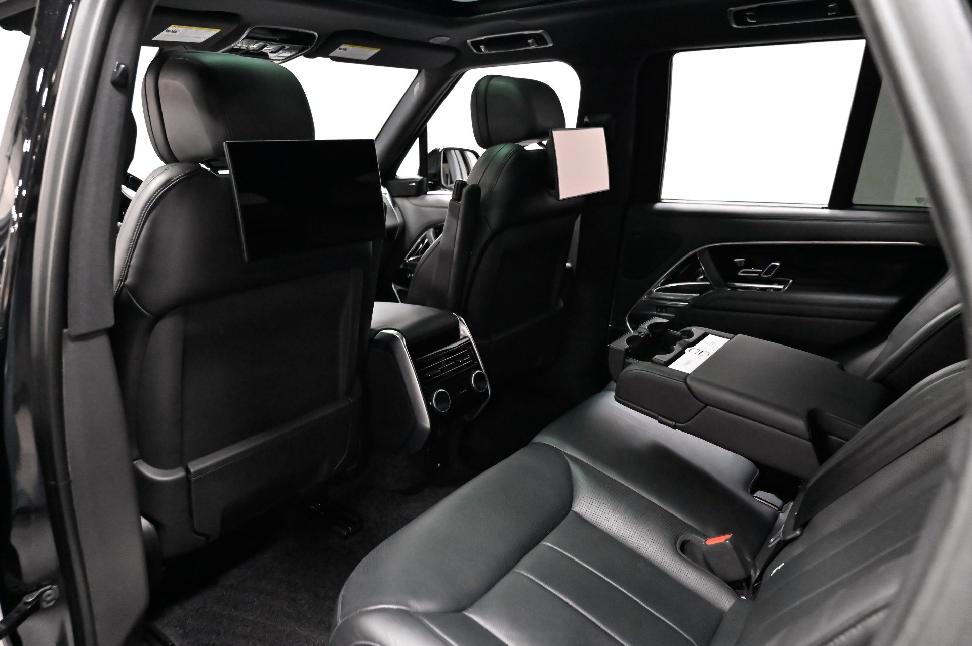 Used 2023 Land Rover Range Rover SE AWD/4WD image 45