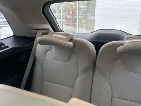 Used 2020 Volvo XC90 T6 Momentum image 20