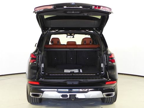 Certified 2024 BMW X5 xDrive50e w/ Premium Package AWD/4WD image 10