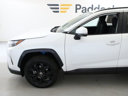 Used 2024 Toyota RAV4 SE w/ Convenience Package AWD/4WD image 5