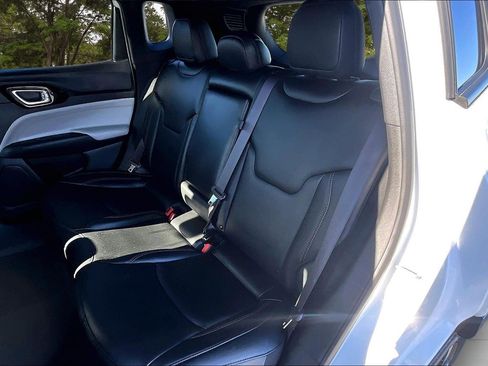 Used 2024 Jeep Compass Limited image 24