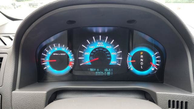 Used 2010 Ford Fusion SE FWD image 18
