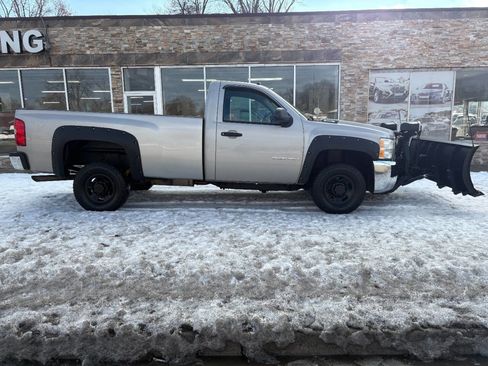 Used 2007 Chevrolet Silverado 2500 W/T w/ Snow Plow Prep Package image 6