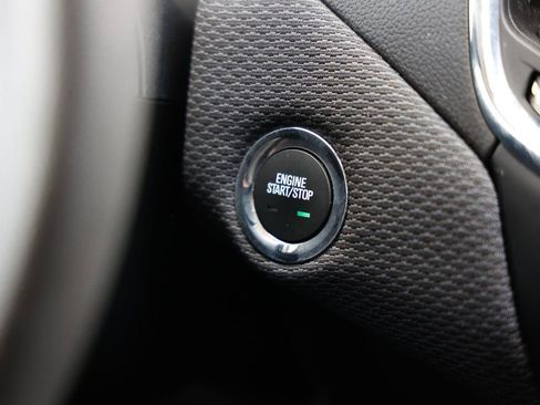 Used 2018 Chevrolet Cruze LT w/ Convenience Package FWD image 31