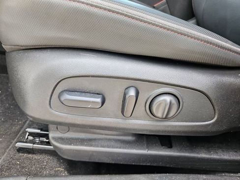 Used 2023 Chevrolet TrailBlazer RS w/ Convenience Package image 9