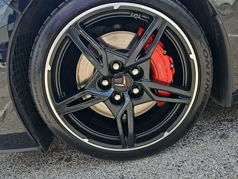 Used 2023 Chevrolet Corvette Stingray Coupe w/ Z51 Performance Package image 9