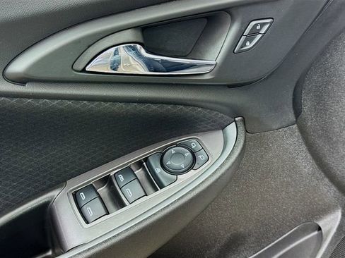 Used 2023 Chevrolet Malibu LT image 19