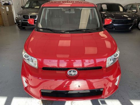 Used 2013 Scion xB image 2