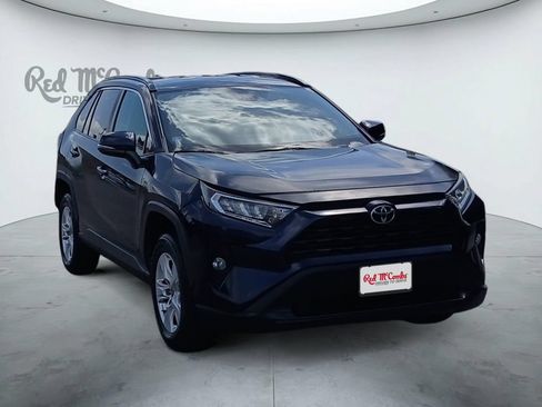 Used 2021 Toyota RAV4 XLE AWD/4WD image 7