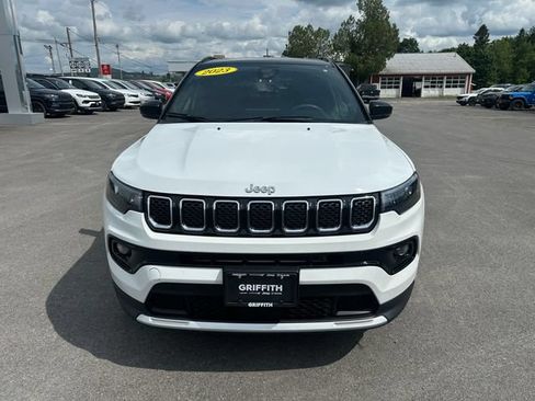 Used 2023 Jeep Compass Limited AWD/4WD image 8