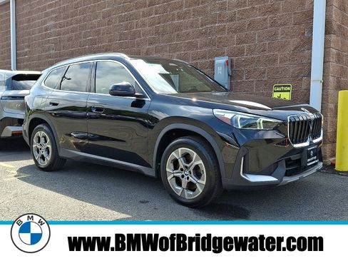 Certified 2023 BMW X1 xDrive28i w/ Convenience Package AWD/4WD image 1