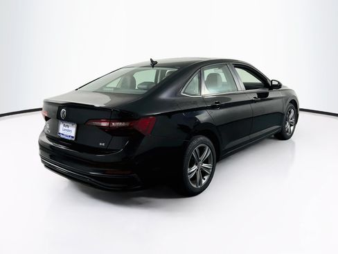 Used 2023 Volkswagen Jetta SE FWD image 5