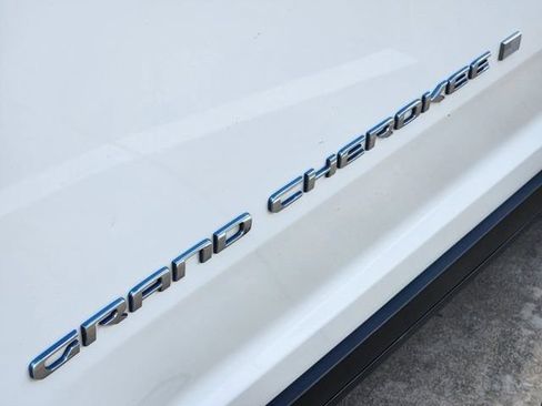 Used 2024 Jeep Grand Cherokee Limited 4xe AWD/4WD image 11