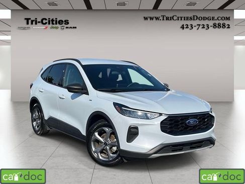 Used 2025 Ford Escape ST-Line FWD image 1