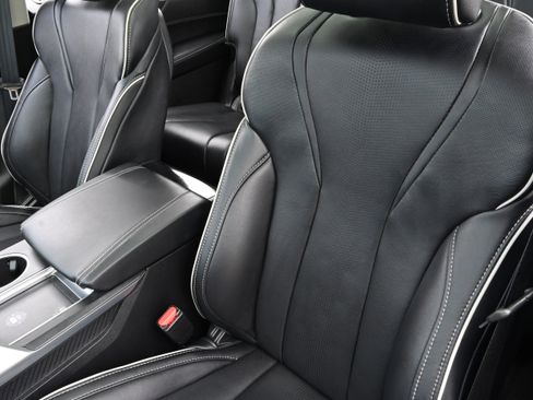 Used 2023 Acura MDX SH-AWD w/ Advance Package image 12