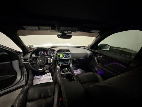 Used 2020 Jaguar F-PACE 300 Sport image 21