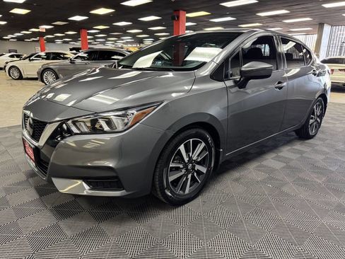 Used 2021 Nissan Versa SV FWD image 7