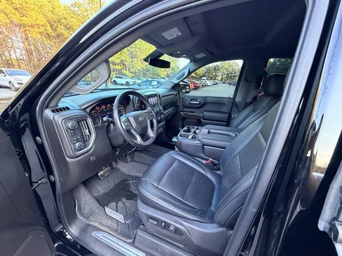 Used 2022 Chevrolet Silverado 1500 RST w/ LPO, Dark Essentials Package image 8