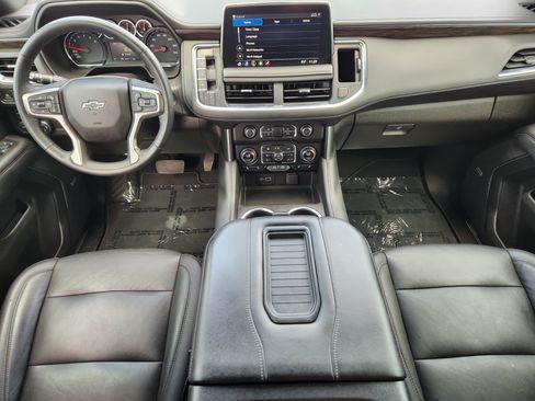Used 2021 Chevrolet Suburban Z71 w/ Luxury Package AWD/4WD image 27
