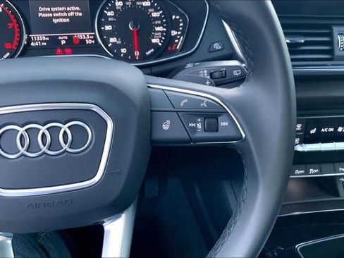 Used 2023 Audi Q5 2.0T Premium w/ Convenience Package image 24