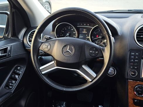 Used 2009 Mercedes-Benz GL 450 4MATIC image 23