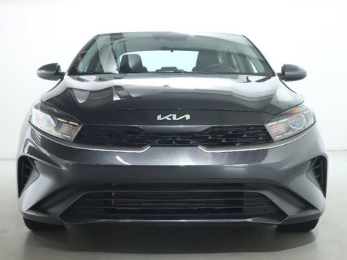 Used 2023 Kia Forte LXS FWD image 6