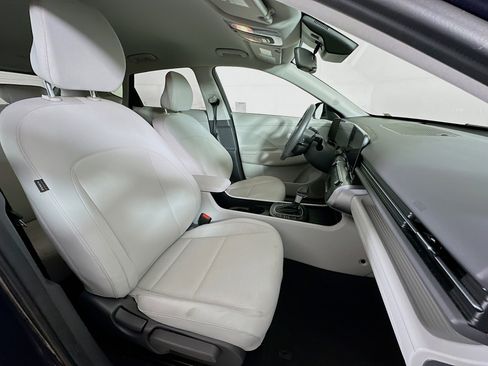Used 2024 Hyundai Kona SEL FWD image 29
