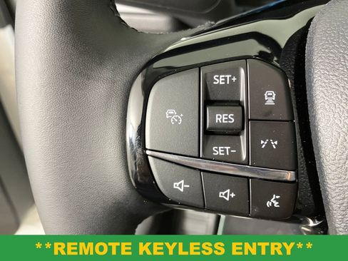 New 2026 Ford Escape SE w/ PHEV Premium Package FWD image 17