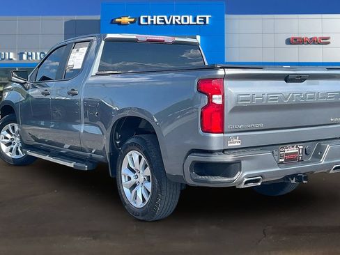 Used 2020 Chevrolet Silverado 1500 Custom w/ Custom Value Package RWD image 4