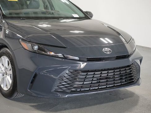 Certified 2025 Toyota Camry LE image 4