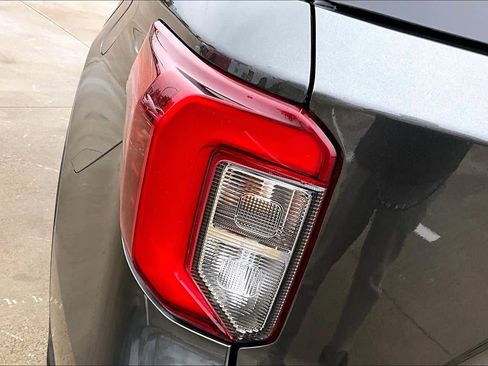 Used 2020 Ford Explorer ST w/ Premium Technology Package image 28