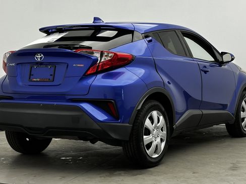 Used 2020 Toyota C-HR LE image 7