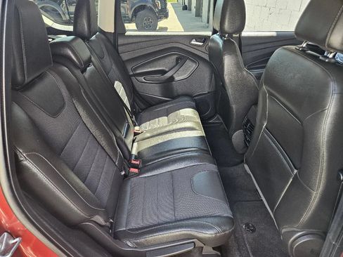 Used 2014 Ford Escape SE w/ SE Chrome Package FWD image 16