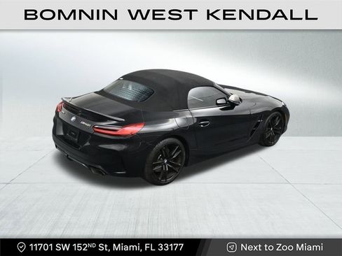 Used 2024 BMW Z4 M40i w/ Premium Package image 17