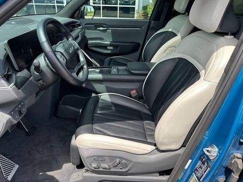 Used 2024 Kia EV9 GT-Line AWD/4WD image 23