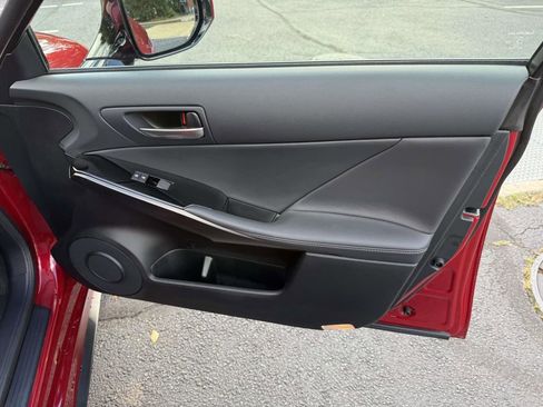 Used 2022 Lexus IS 300 AWD image 16