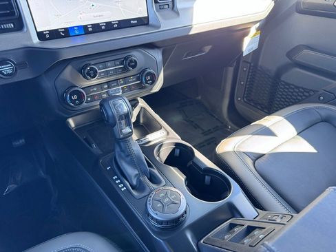 New 2025 Ford Bronco Outer Banks image 33