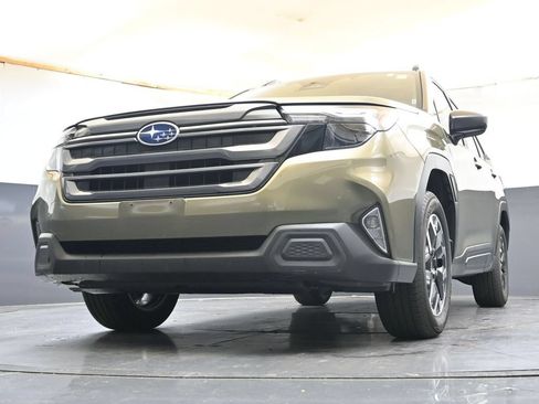 Certified 2025 Subaru Forester Premium AWD/4WD image 29