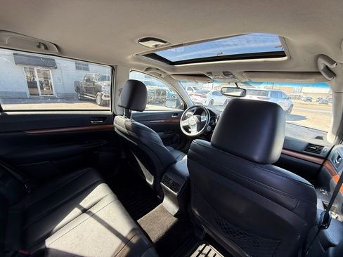 Used 2013 Subaru Outback 2.5i Limited image 10