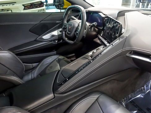 Used 2025 Chevrolet Corvette Stingray Coupe image 25