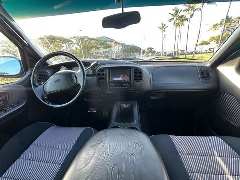 Used 2002 Ford F150 Harley-Davidson image 10